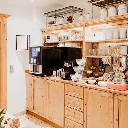 Kohlpeter מלון 3*